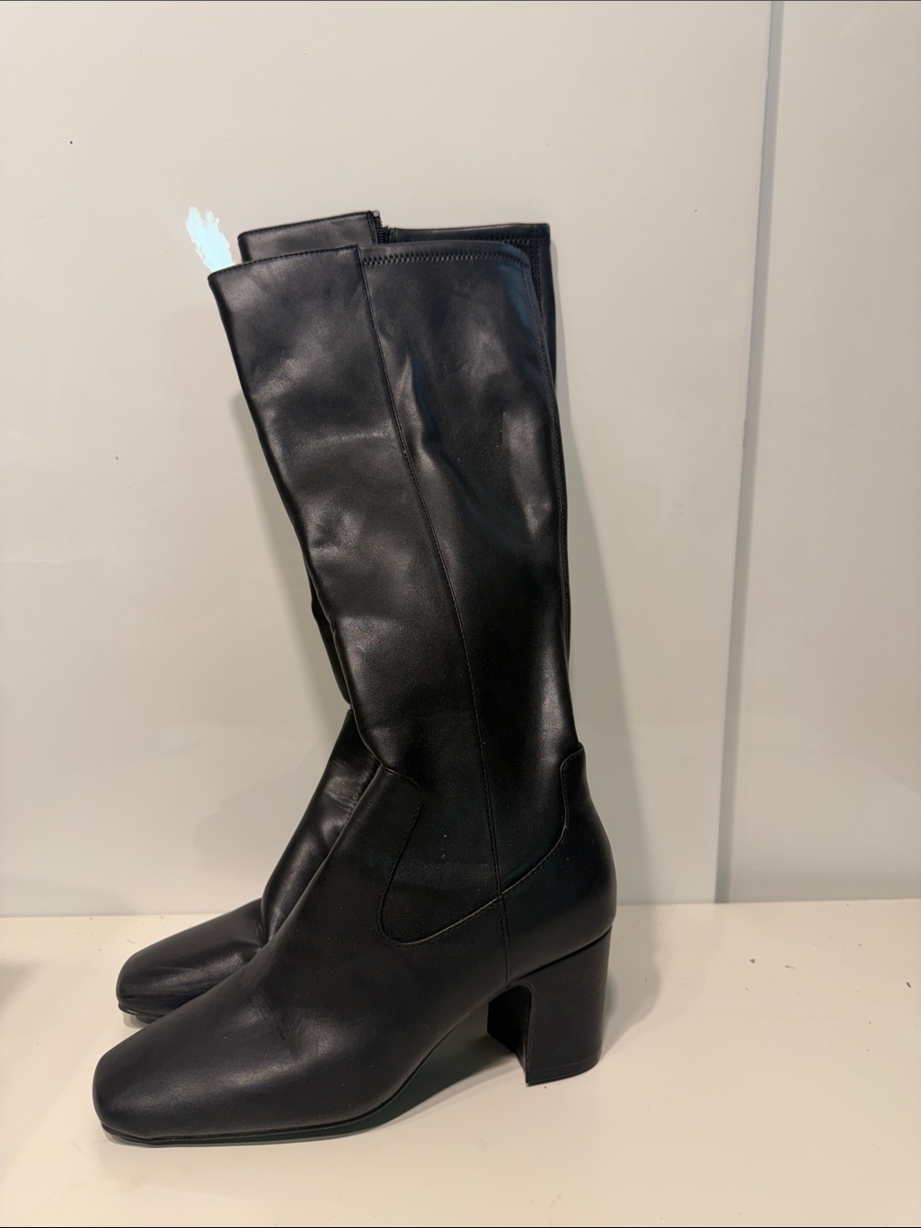 Used Anne Klein Black Toronto Tall Women's Leather Block Heel Boots 8.5